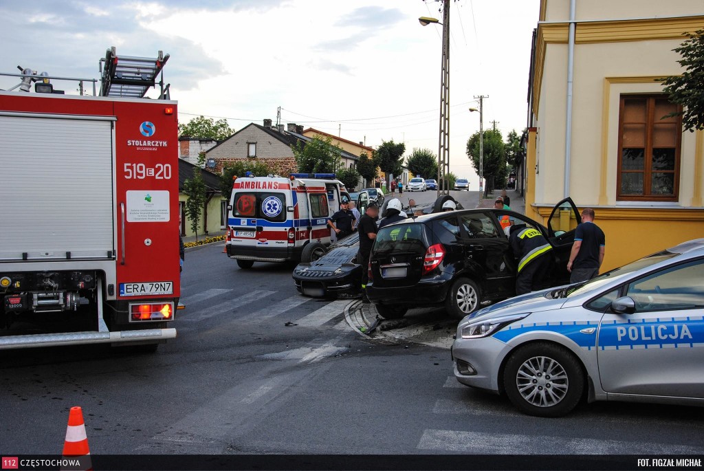 11822253_871796759580775_41825254_o