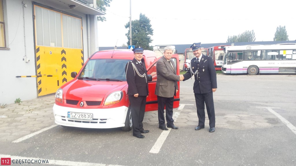 12059833_901870503240067_1946240074_o